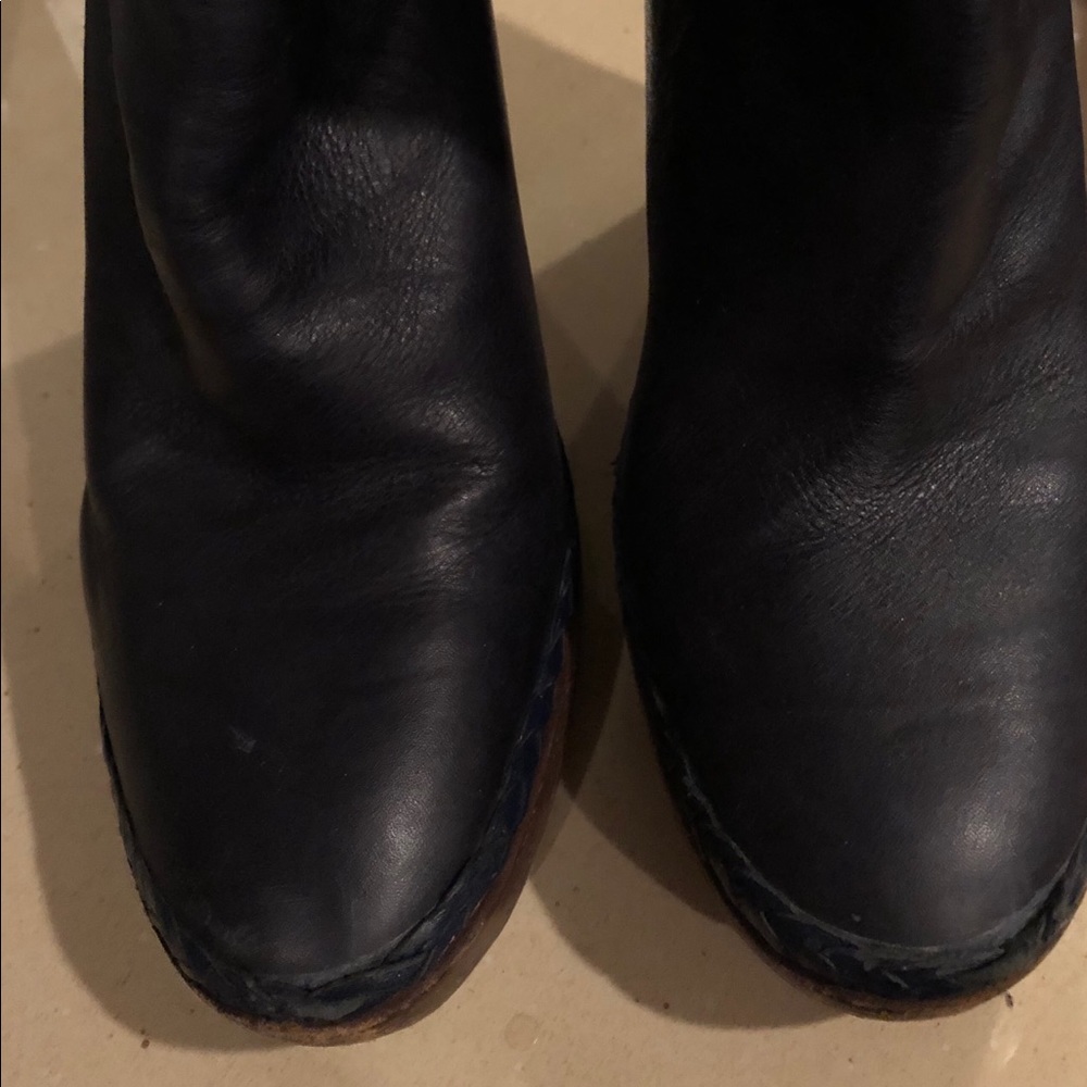 Cole Haan Navy Platform Booties with Nike Air - Picture 6 of 6